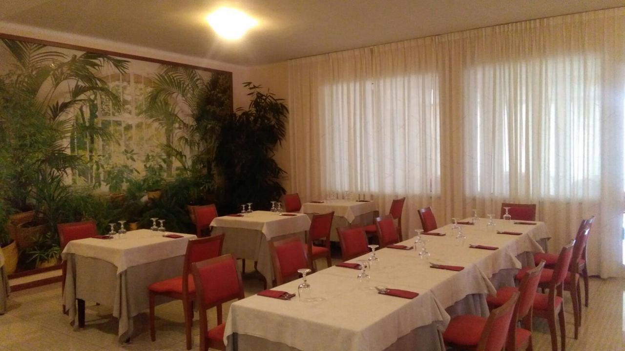 ホテル ミネルヴァ ブリンディジ エクステリア 写真